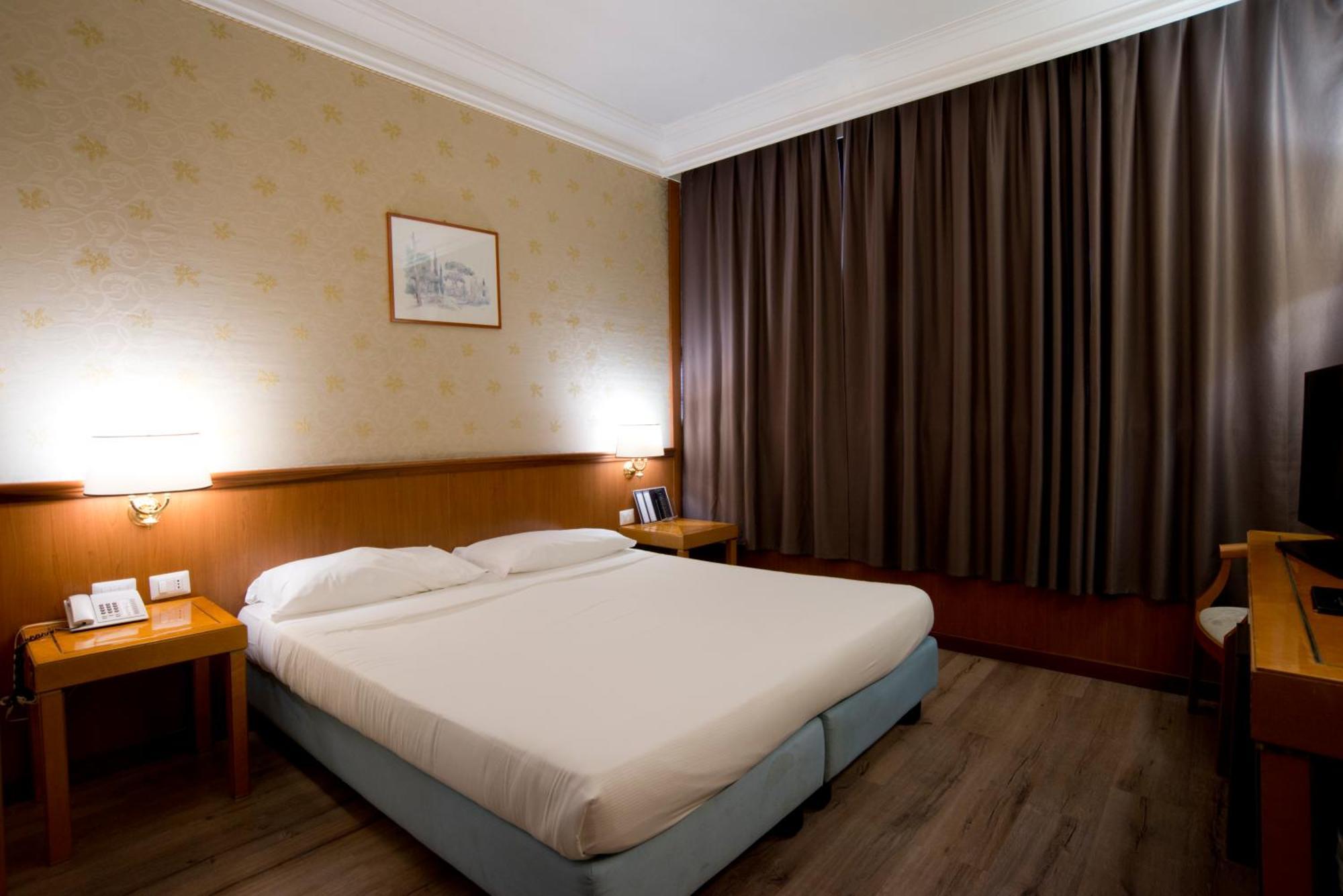 Hotel The Brand Rome Exterior photo
